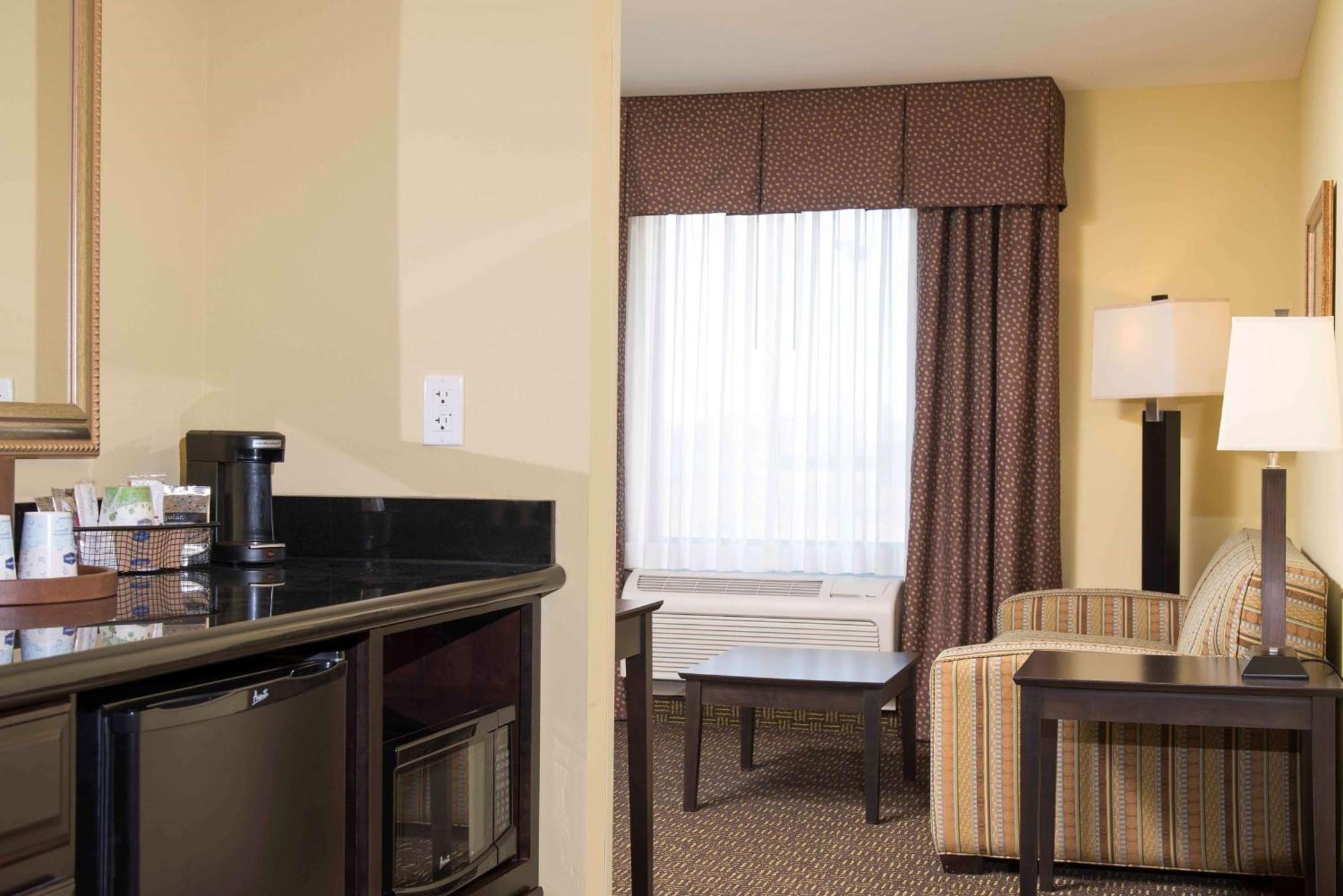 Hampton Inn & Suites Ντάνβιλ Εξωτερικό φωτογραφία